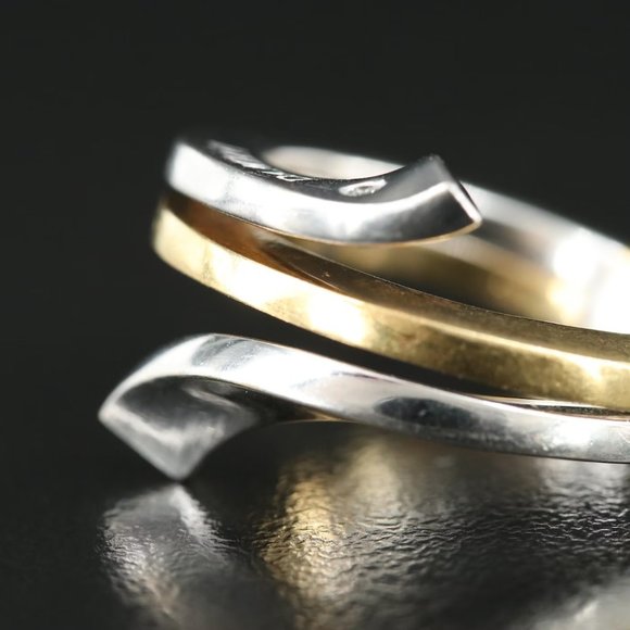 $6500 / Italian Damiani Diamond Bypass Ring / 18K Gold Heavy ring - Picture 6 of 7